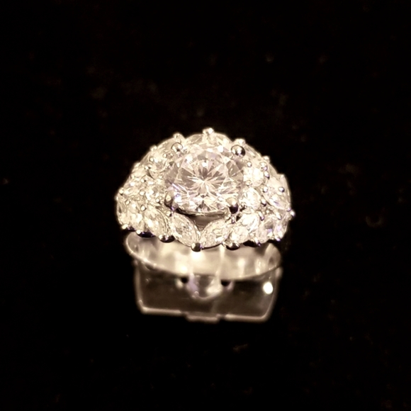 Rhodium and CZ marquise ring. - Picture 2 of 5